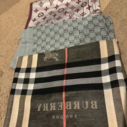Scarfs