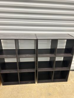 2 Brown shelves