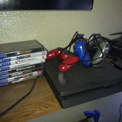 PS4/3 Controllers/More Than 10 Games 