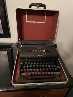 Vintage Typewriter