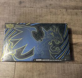 2025 Pokémon Mega Evolution Charizard X ex Ultra-Premium Collection