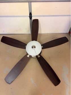 52” Ceiling Fan with Light – Brushed Nickel – Works Great