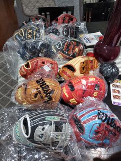 Wilson A2000 Baseball Glove 11.5inch (Read description)