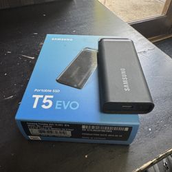 Samsung T5 EVO Portable SSD 8TB, USB 3.2 Gen 1 External SSD for Gaming and Content Creation