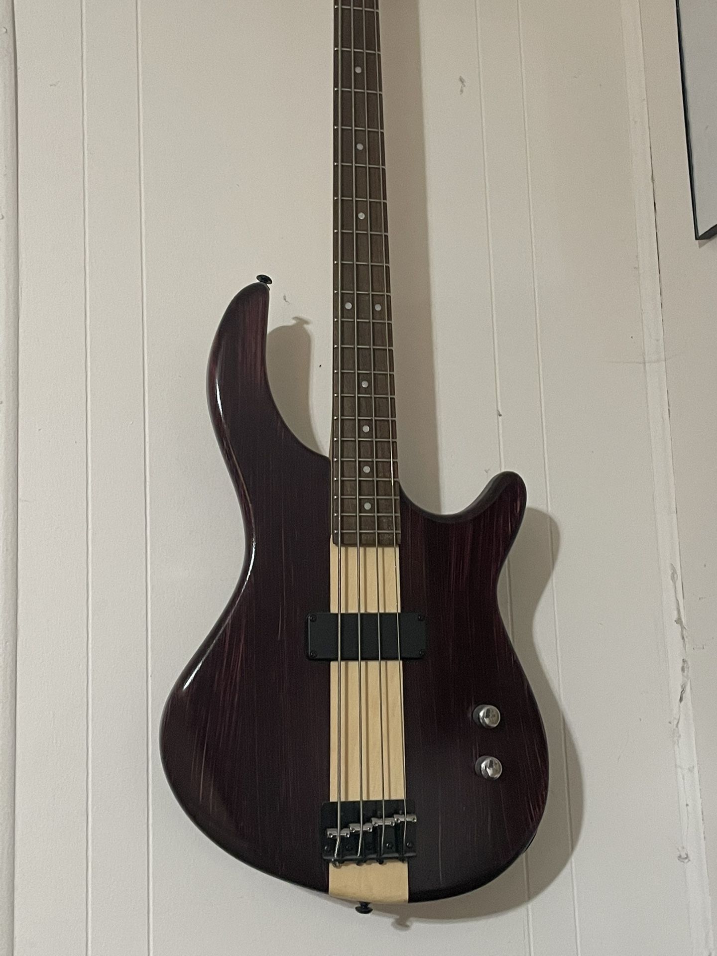 Dean Bass Guitar