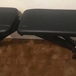 Adjustable Weight Bench 