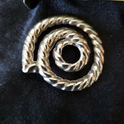 Swirl Pin/Brooch 