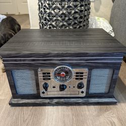 Victrola Quincy Record Player