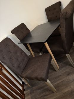 Dining room-  4 chairs