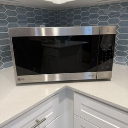 LG Microwave