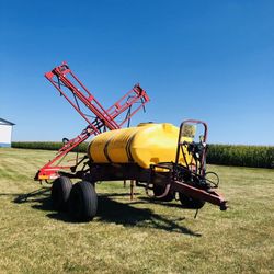 Century Sprayer 800 Gallon Tank