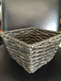Square basket