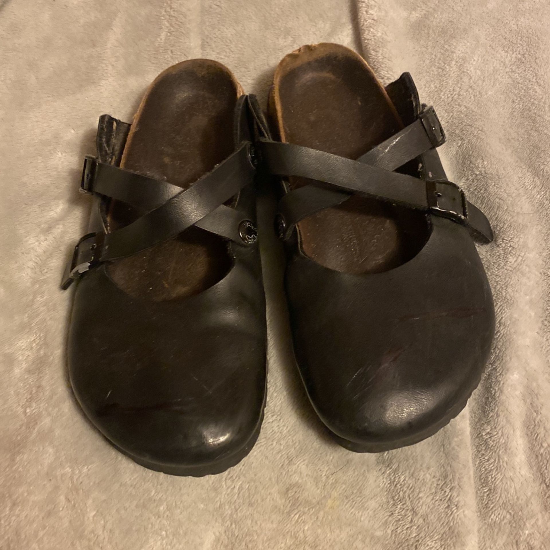 Birkenstock Shoes For Women And Youth Size 7.5