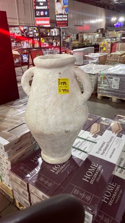 SaleSumo Liv & Skye vase