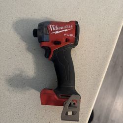 Milwaukee impact driver