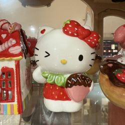 Hello Kitty Valentine’s Day Ceramic