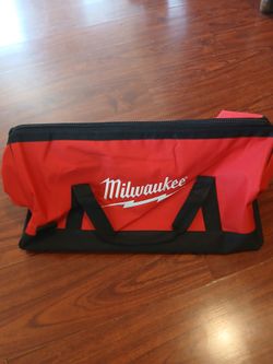 Milwaukee tool Bag 12x24 new