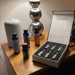 Oil Difuser And 10 Essential Oils