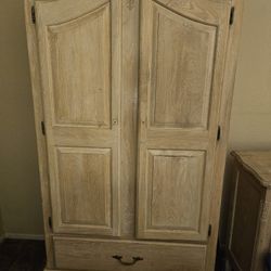 MOVE OUT SALE!!!- Wardrobe Dresser