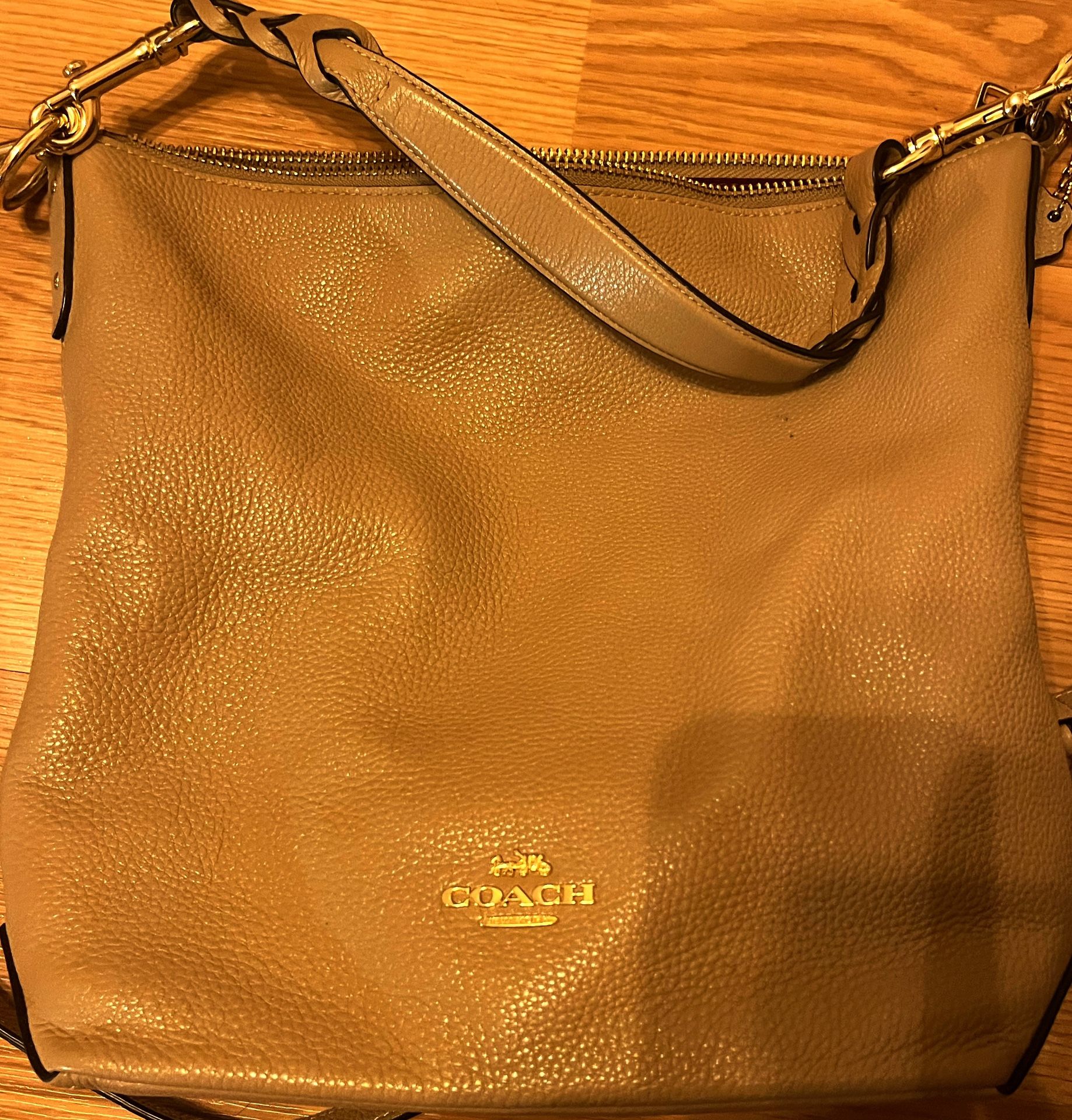 “COACH” TAN PURSE