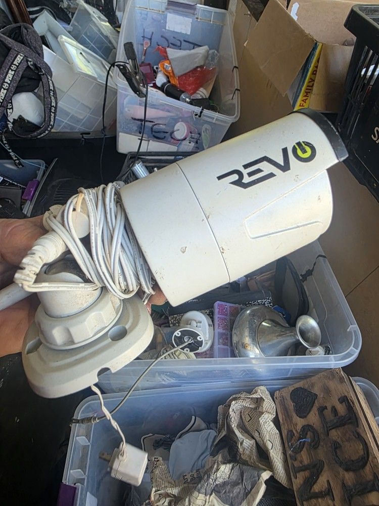 3 Revo Cameras