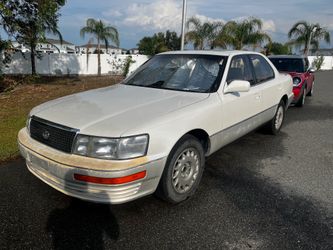 1990 Lexus LS400