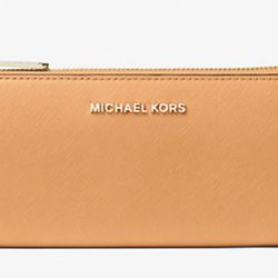 NWT Cider Michael Kors jet set travel large three quarter zip leather wallet