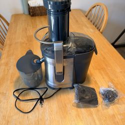 Oster Juicer