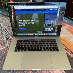MacBook Pro 15" - 32gb Ram + 2TB SSD