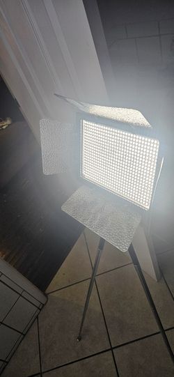 LED CAMERA LIGHT