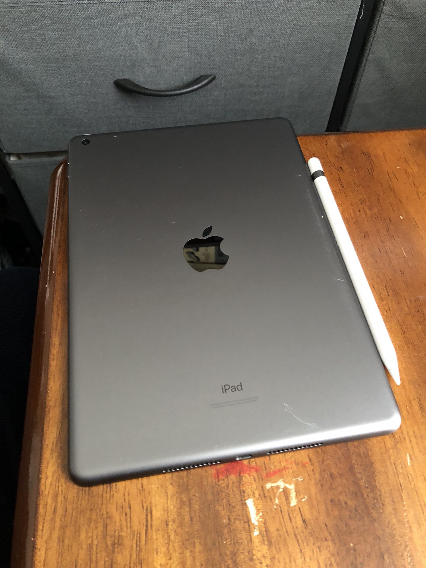 	Apple - 10.2-Inch iPad with Wi-Fi - 64GB - Space Gray