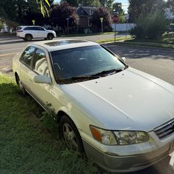 01 Toyota Camery