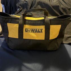 Dewalt 1/2 impact with battery and charger (new))