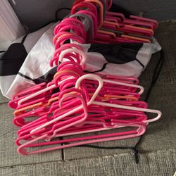 40 Small Hangers