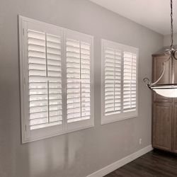 Interior Wood Shutters- Custom, Plantation, Professional Installation, Licensed Company, Window Treatments & Coverings, Persianas De Madera, Espanol