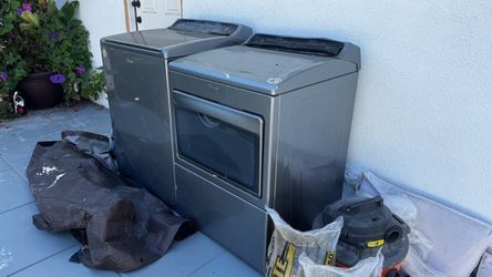 Whirlpool Washer and Dryer Set