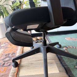Autonomous office chair 2023