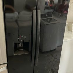 Whirlpool Refrigerator 