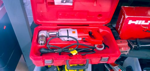 Milwaukee 7 Amp Corded 1/2 in. Corded Right-Angle Drill Kit with Hard Case