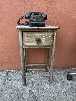 Rustic farmhouse style end table
