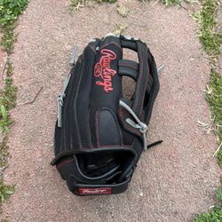 baseball outfield glove