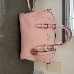 Pink Michael Kors Original. Lightly Used Médium Size 