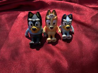 Bluey doll sets .