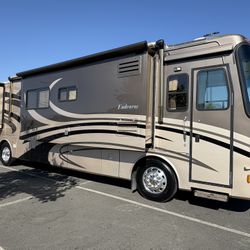 2007 Holiday rambler endeavor 400hp diesel pusher 4 slide outs