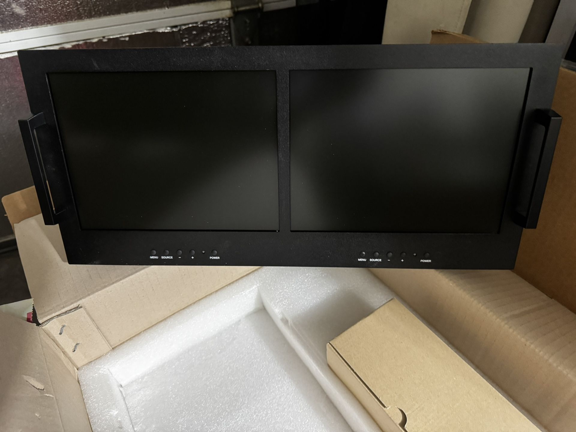 Dual Monitor