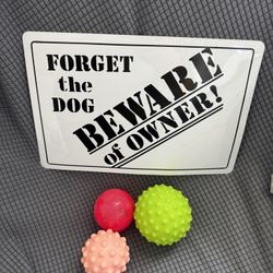 for a small dog/cat a stand with plates, water dispenser and toys, all for $20