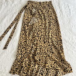 Leopard print skirt