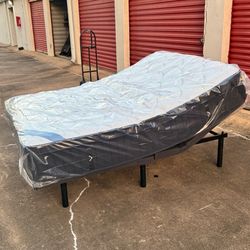Like New Dreamcloud Premier Hybrid Queen Bed With Adjustable Base