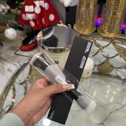 MAKEUP BY MARIO  F4 Dual-Ended Foundation and Face Brush🖤