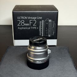Voigtlander 28mm f/2.0 Ultron Lens (Chrome) – Like New, Full Set + B+W Filter